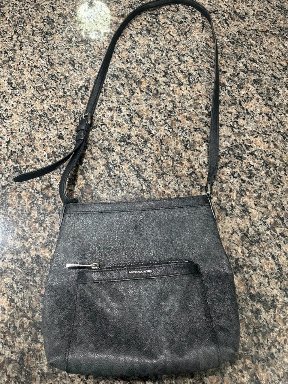 Michael Kors Morgan Medium Messenger Bag